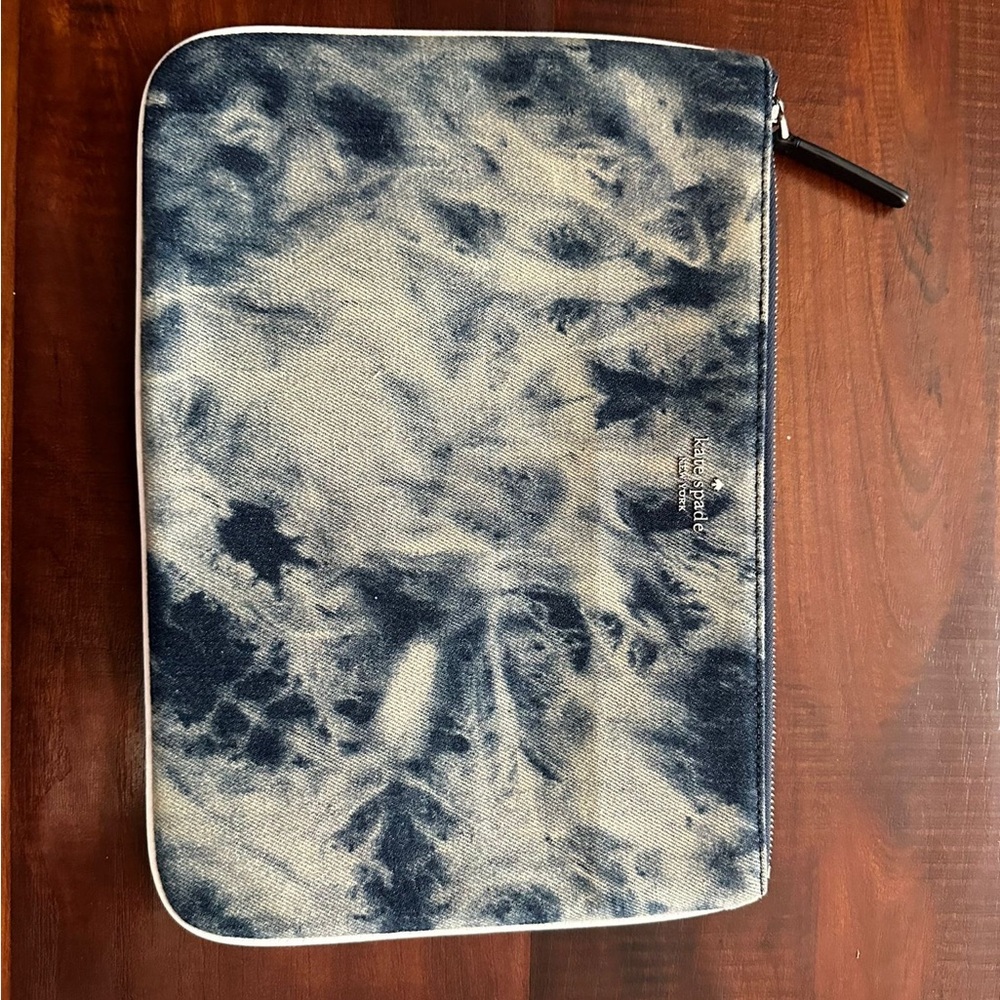 Kate Spade Blue and White Clutch with Artistic Design